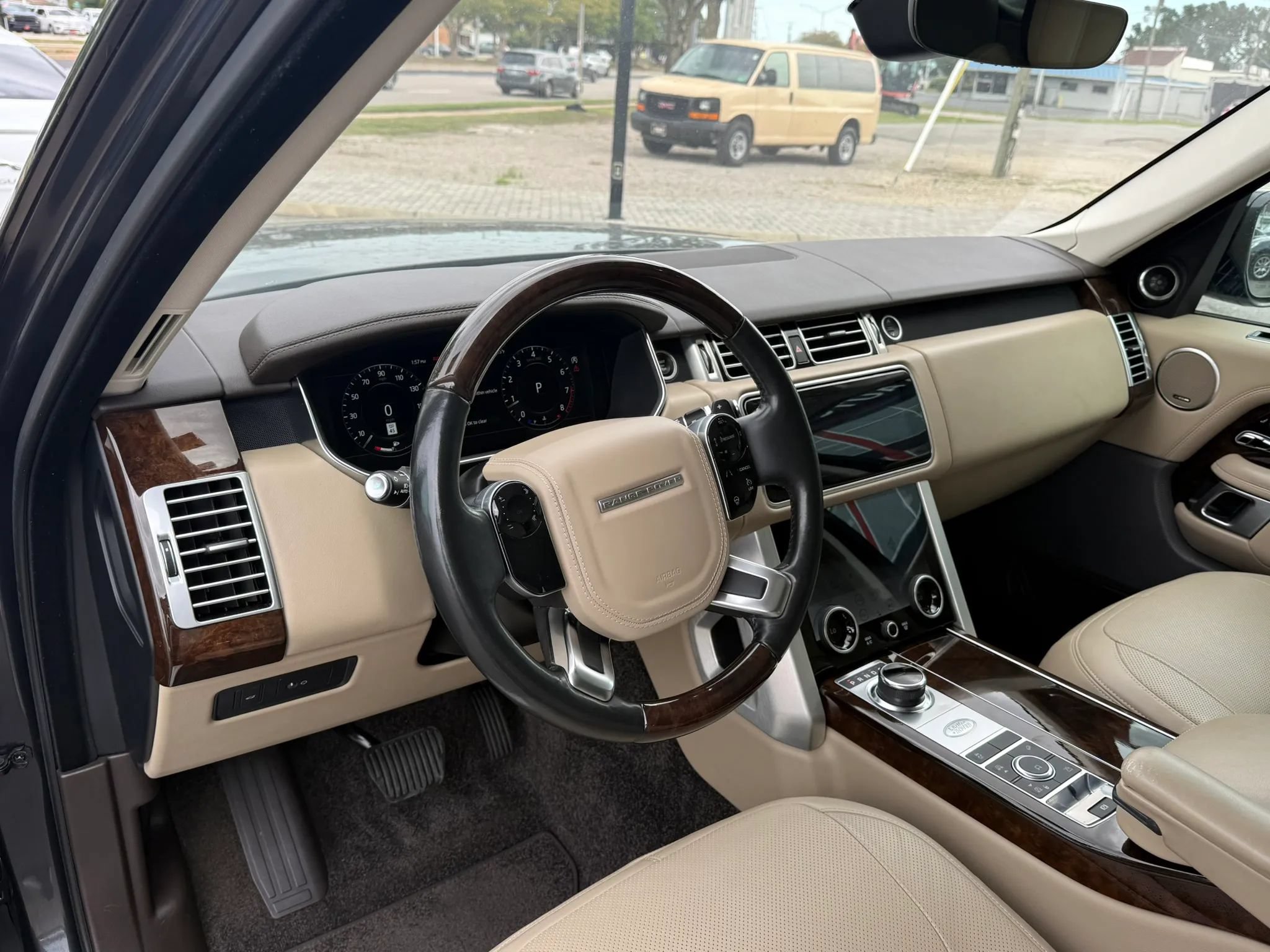Used 2020 Land Rover Range Rover Long Wheelbase HSE AWD/4WD image 9