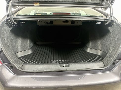 Used 2018 Honda Civic EX-L image 28