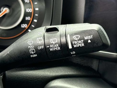 Used 2026 Jeep Wrangler Unlimited Rubicon AWD/4WD image 24