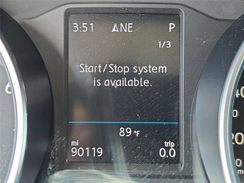 Used 2021 Volkswagen Tiguan SE w/ Panoramic Sunroof Package FWD image 25