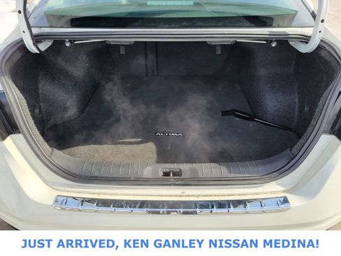 Used 2019 Nissan Altima 2.5 SR w/ SR Premium Package image 18