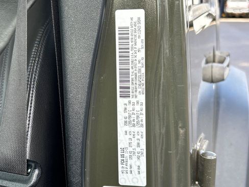 Used 2016 Jeep Wrangler Unlimited Rubicon w/ Connectivity Group AWD/4WD image 14
