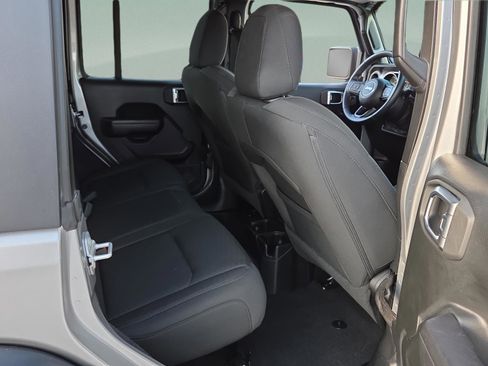 Used 2020 Jeep Wrangler Unlimited Sport S AWD/4WD image 12