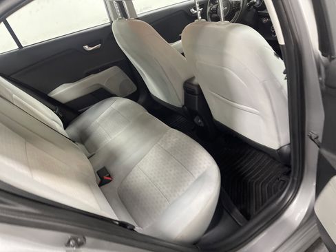 Used 2022 Kia Rio S w/ Technology Package image 21