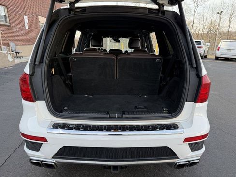 Used 2015 Mercedes-Benz GL 63 AMG 4MATIC image 26