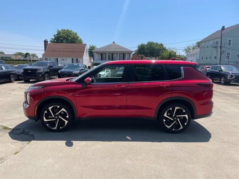 Used 2023 Mitsubishi Outlander ES AWD/4WD image 9