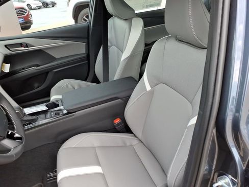 New 2026 Toyota Camry SE FWD image 10