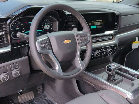 New 2026 Chevrolet Silverado 1500 LTZ w/ LTZ Convenience Package II RWD image 10
