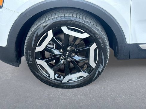 Used 2025 Kia Telluride S AWD/4WD image 19
