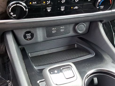 Used 2024 Nissan Rogue S AWD/4WD image 27