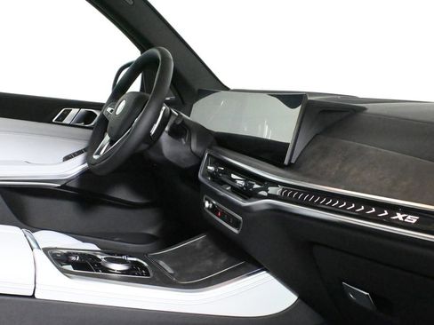 Used 2026 BMW X5 xDrive40i w/ Premium Package image 34