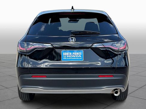 New 2026 Honda HR-V Sport image 4