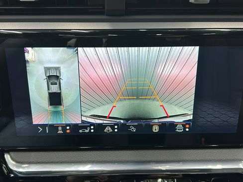 Used 2025 GMC Sierra 3500 Denali w/ Denali Reserve Package image 24