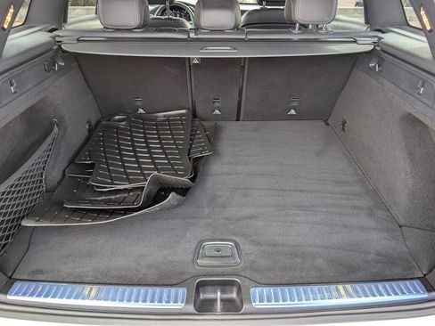 Used 2022 Mercedes-Benz GLC 300 GLC 300 image 32