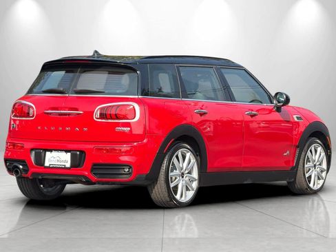 Used 2017 MINI Cooper Clubman ALL4 AWD/4WD image 2