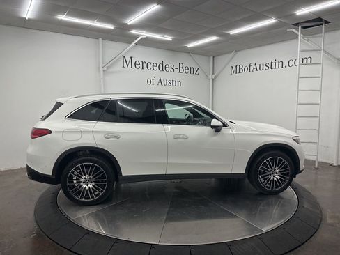 Used 2026 Mercedes-Benz GLC 300 image 8