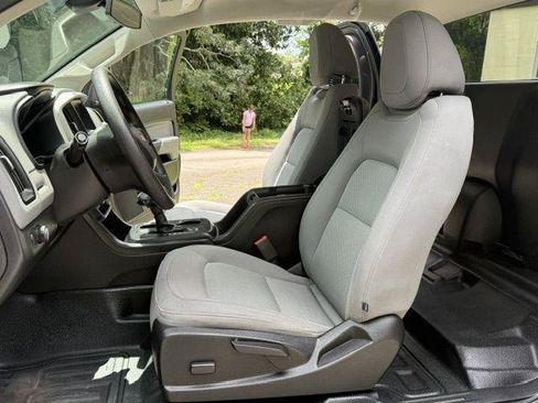 Used 2017 Chevrolet Colorado W/T RWD image 10