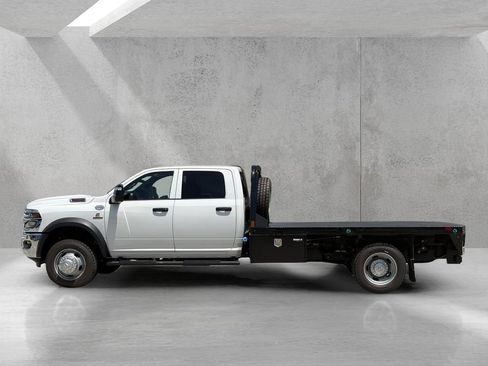 New 2026 RAM 4500 Tradesman w/ Chrome Appearance Group AWD/4WD image 8