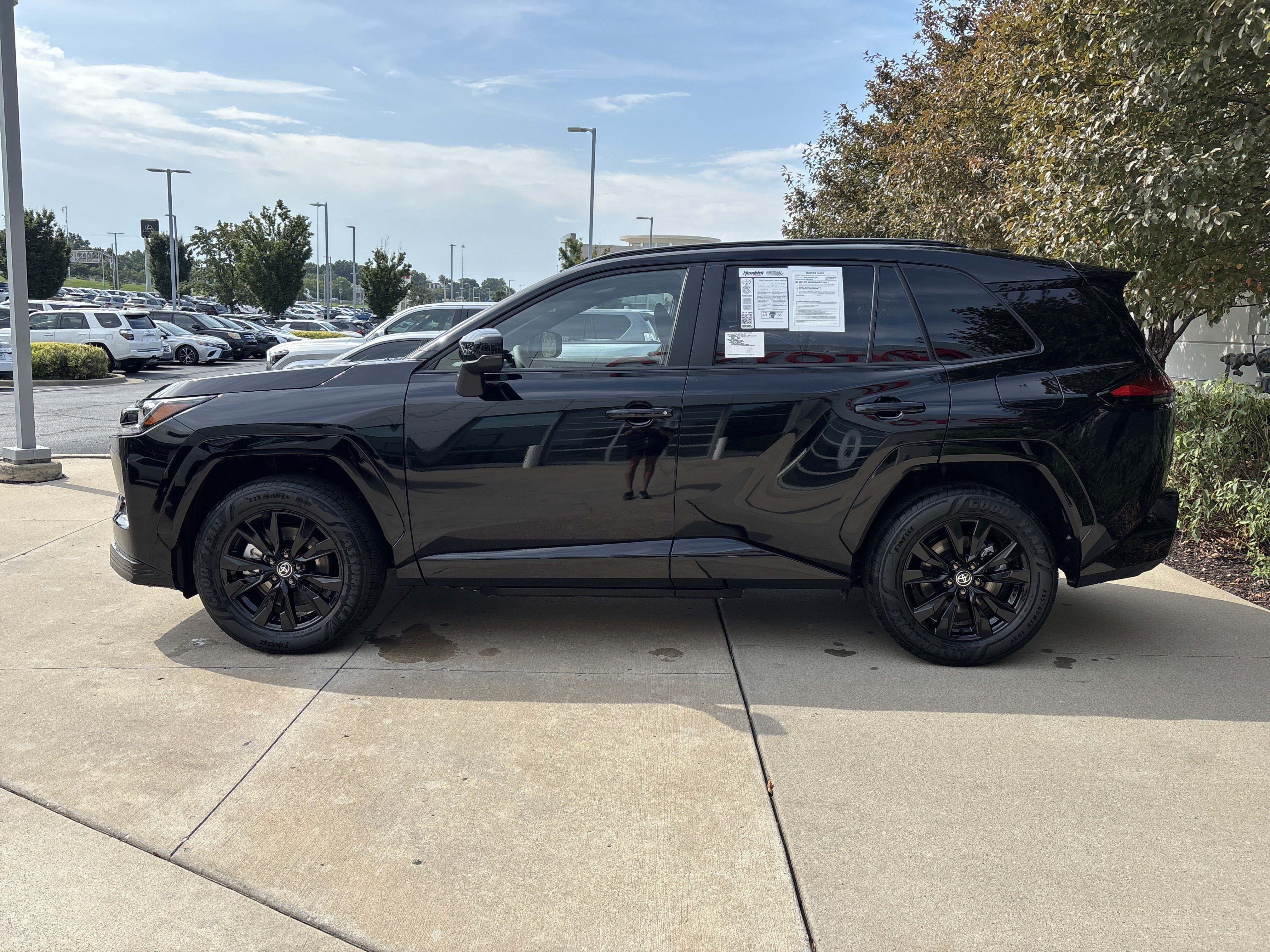 Used 2026 Toyota RAV4 SE AWD/4WD image 9