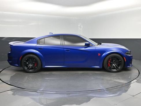 Used 2022 Dodge Charger SRT Hellcat w/ Harman/Kardon Audio Group RWD image 2