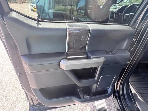 Used 2022 Ford F450 Platinum w/ FX4 Off-Road Package image 24