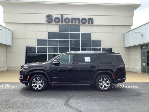 Used 2022 Jeep Wagoneer Series II image 1