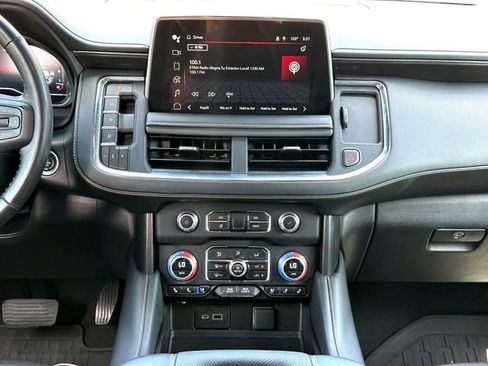 Used 2023 GMC Yukon AT4 AWD/4WD image 27