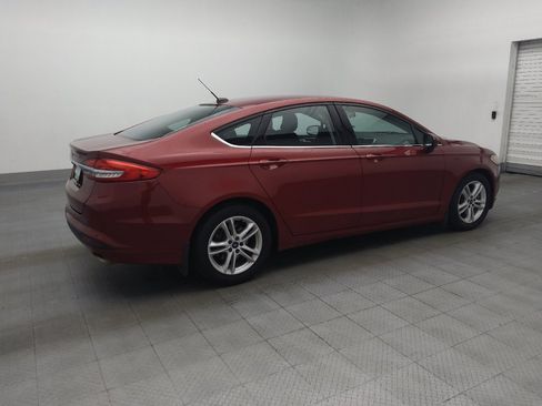 Used 2018 Ford Fusion SE w/ Fusion SE Technology Package FWD image 10