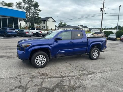 Used 2025 Toyota Tacoma SR5 RWD image 73