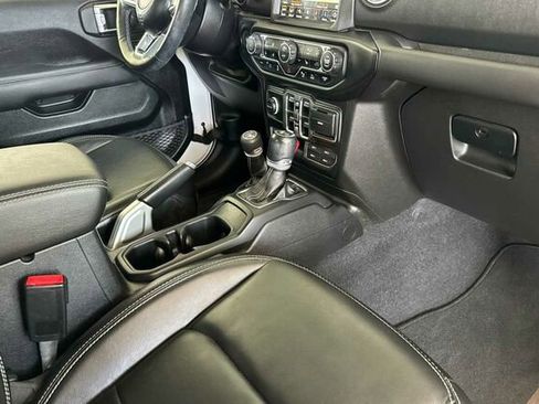 Certified 2021 Jeep Wrangler Unlimited Sahara w/ Cold Weather Group image 13