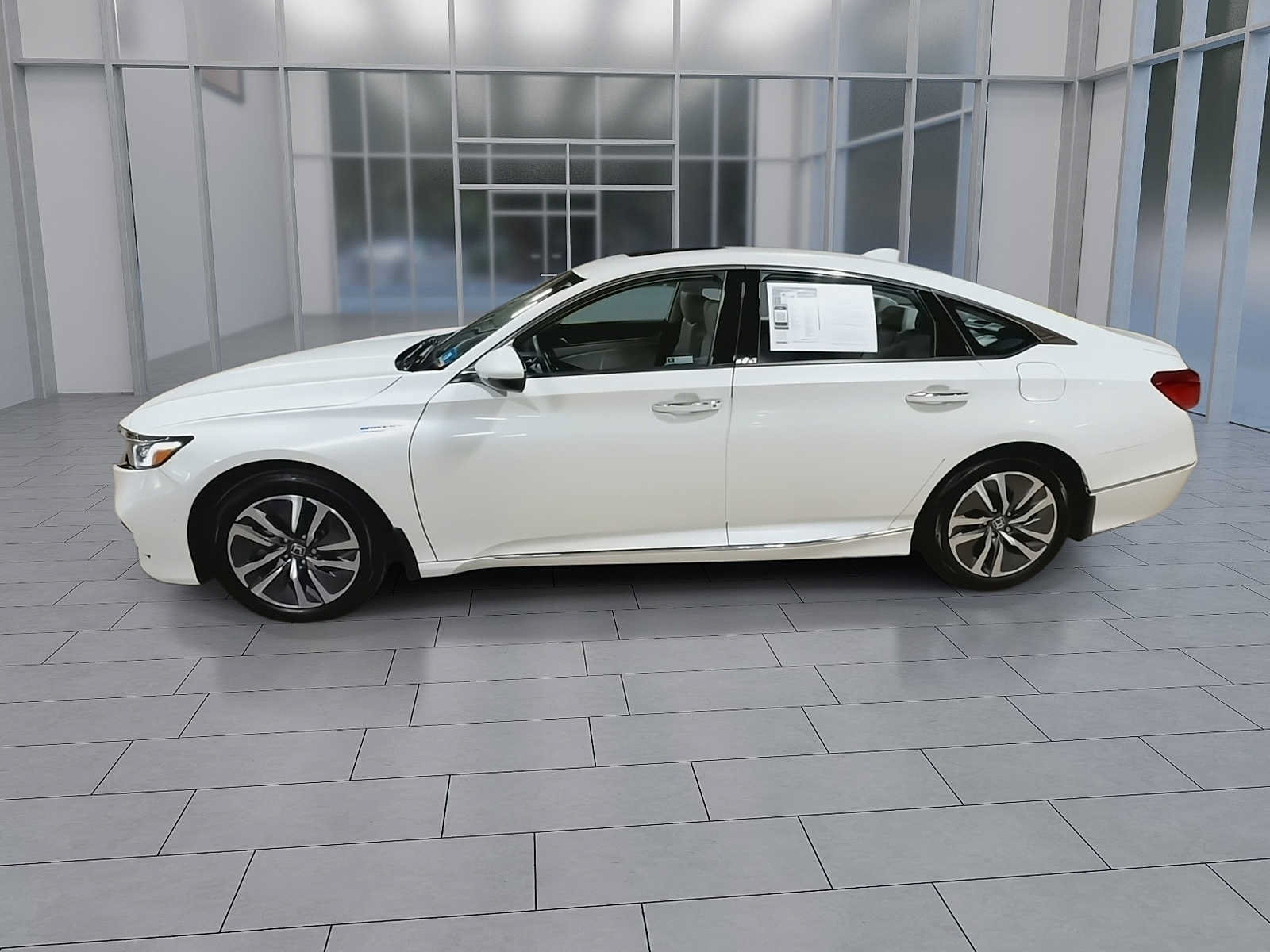 Used 2019 Honda Accord Touring image 5