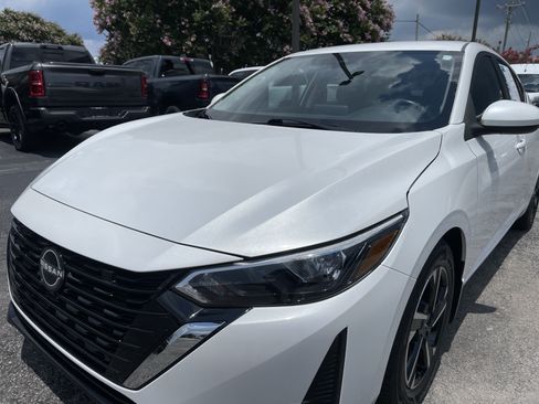Used 2024 Nissan Sentra SV w/ All-Weather Package FWD image 7