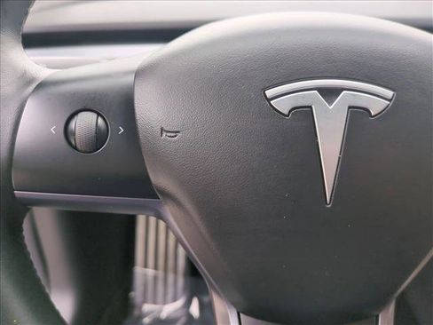 Used 2018 Tesla Model 3 Long Range RWD image 30