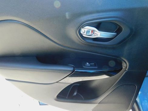 Used 2021 Jeep Cherokee Latitude Plus w/ Sun & Sound Group image 24