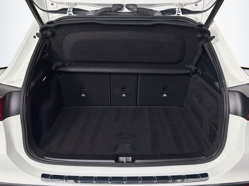 Used 2023 Mercedes-Benz GLA 250 w/ Premium Package image 21