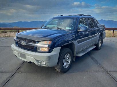 Used 2002 Chevrolet Avalanche 4x4 w/ Off-Road Suspension Pkg