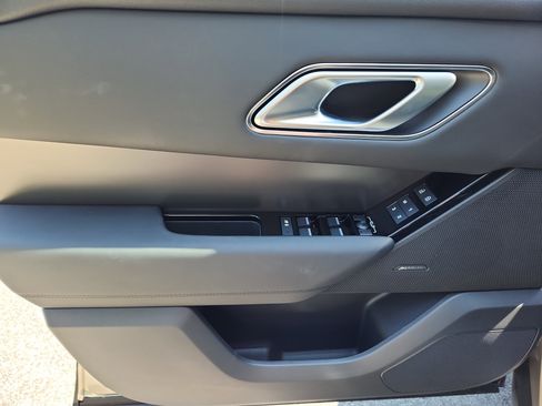 New 2026 Land Rover Range Rover Velar S image 24