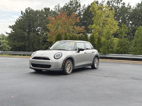 Used 2025 MINI Cooper S FWD image 11