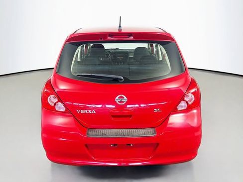 Used 2010 Nissan Versa Hatchback w/ Premium Pkg FWD image 7