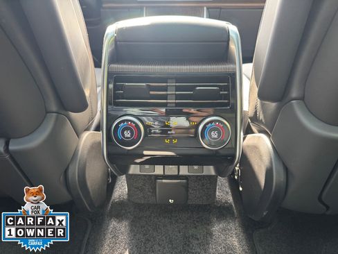 Used 2025 Land Rover Range Rover Long Wheelbase Autobiography image 25