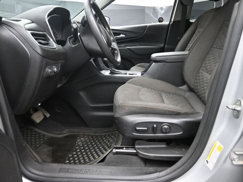 Used 2020 Chevrolet Equinox LT image 15