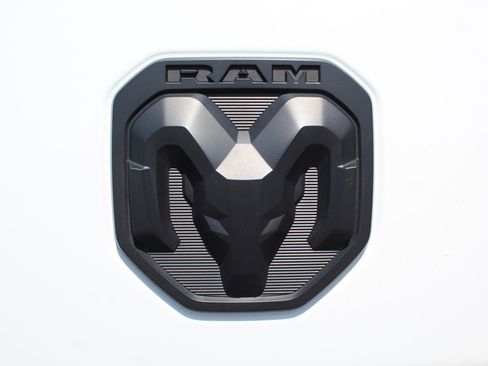 Used 2024 RAM 2500 Tradesman AWD/4WD image 17