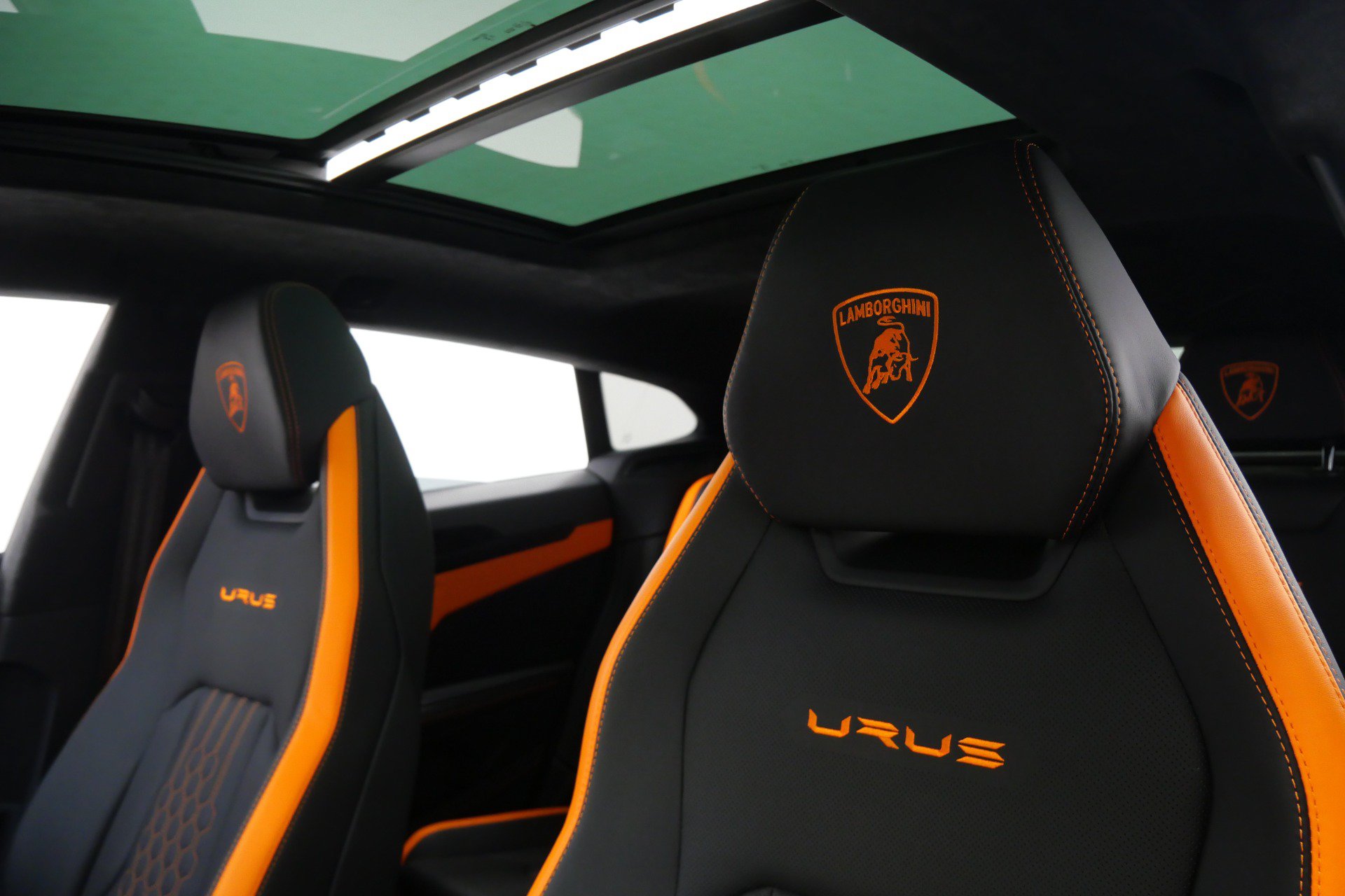 Used 2023 Lamborghini Urus S AWD/4WD image 17