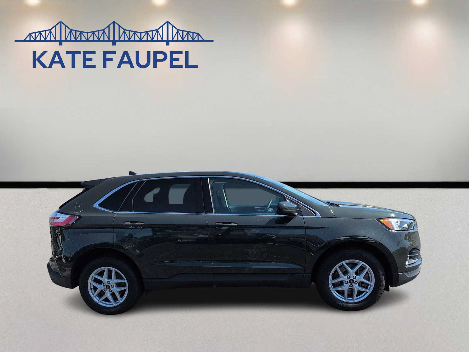 Used 2024 Ford Edge SEL w/ Convenience Package AWD/4WD image 8