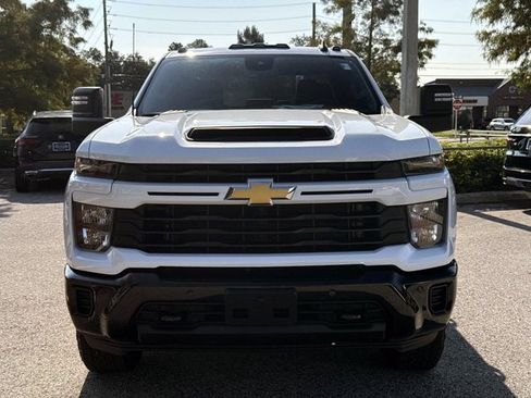 Used 2025 Chevrolet Silverado 2500 Custom w/ Custom Value Package AWD/4WD image 8