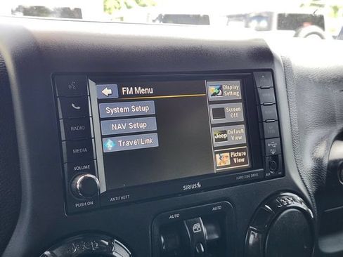 Used 2017 Jeep Wrangler Unlimited Rubicon AWD/4WD image 19