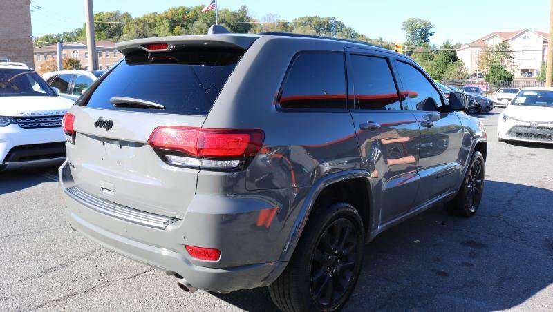 Used 2019 Jeep Grand Cherokee Altitude AWD/4WD image 7
