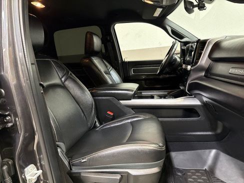 Used 2024 RAM 3500 Big Horn w/ Night Edition image 55