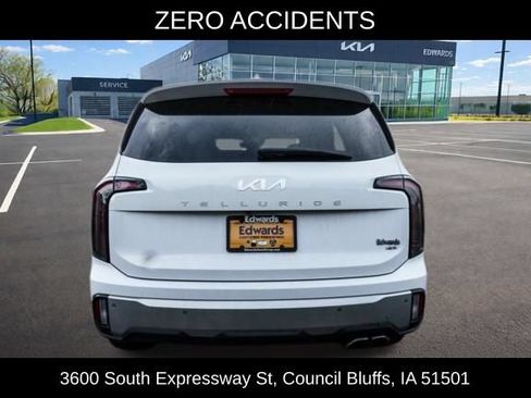 Used 2025 Kia Telluride EX w/ EX Captain's Chair Package AWD/4WD image 5