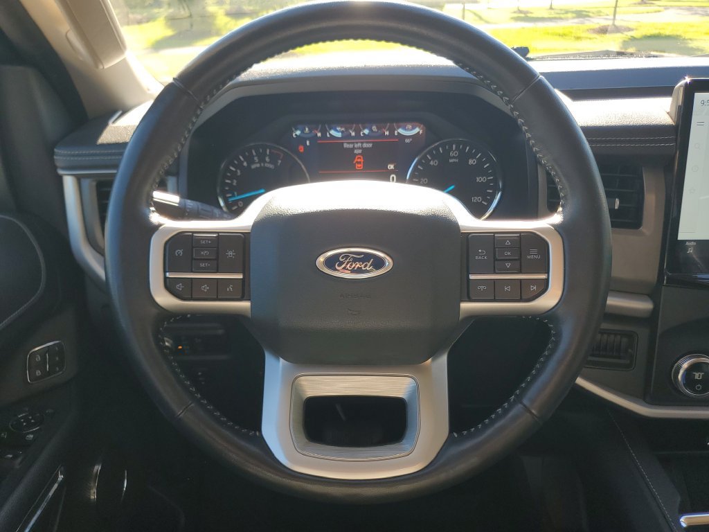 Used 2022 Ford Expedition XLT AWD/4WD image 29